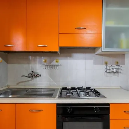 Orange House شقة